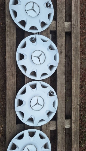 Gyri Mercedes 16" dsztrcsa 4db
