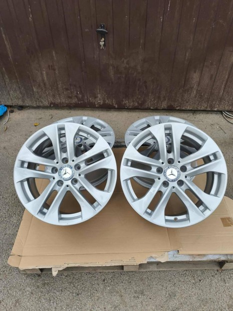 Gyári Mercedes 5x112 17col