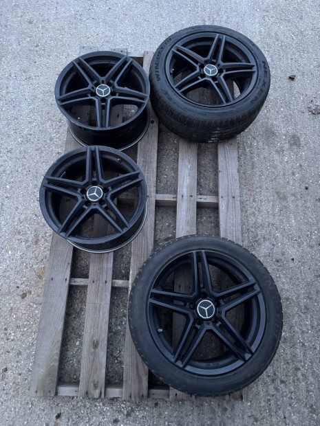 Gy�ri Mercedes AMG 18" 5 dupla-k�ll�s felni szett
