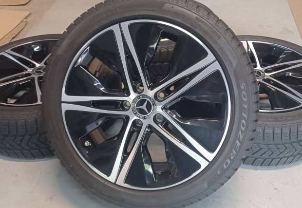 Gyári Mercedes W177 A B CLA 5x112 7,5x18 225/45 R18 téli gumikkal 4db