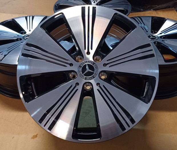 Gyári Mercedes W243 EQA Eqb alufelni 5x112 7,5x18 ET53,5 4db