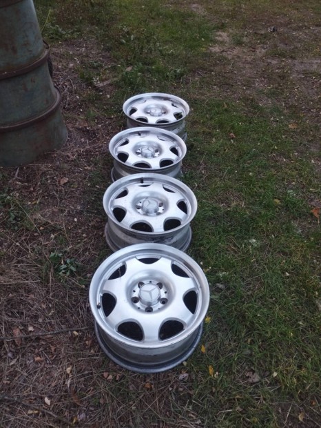 Gyári Mercedes alufelni garnitúra 16"