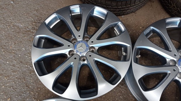 Gyári Mercedes szép állapotú 5x112 lyukosztású használt Antracit 18