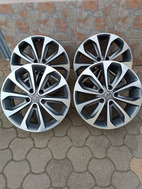 Gy�ri Nissan 18"-os alufelni elad�