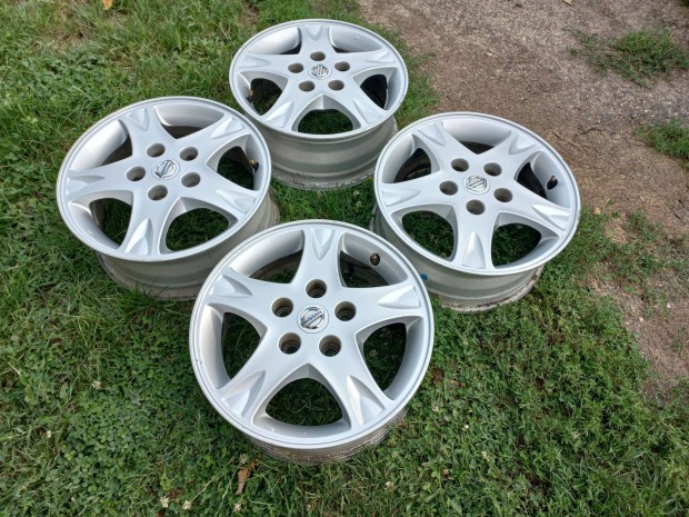 Gyári Nissan 5X114,3 15 colos alufelnik!
