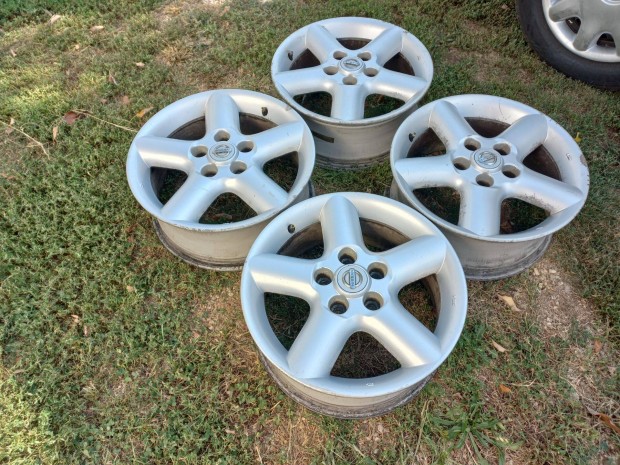 Gyári Nissan 5X114,3 16 colos alufelnik!