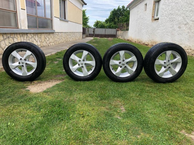 Gyári Nissan komplett kerék