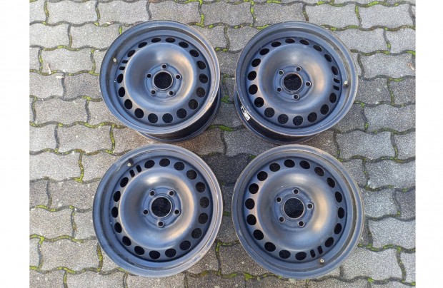 Gy�ri Opel Ac�lfelni, Ker�kt�rcsa, Lemezfelni 15" - 4DB