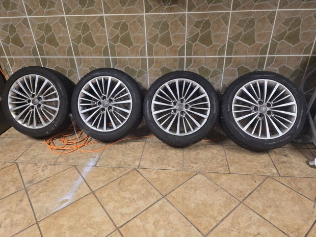 Gyari Opel Alufelni garnitra 225/45 r17 et45 5x115 agy 70.1