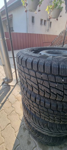 Gyári Opel K, J Astra, Meriva felni Tpms-el 16" és téli gumi szettel