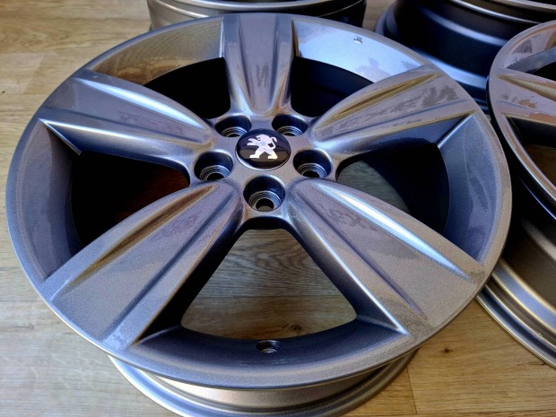 Gyári Peugeot 4008 Citroën Mitsubishi Asx Eclipse C-crosser Aircross