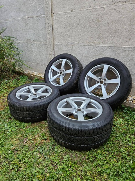 Gyári Porsche kétszéles alufelni szett téli gumival 5x112 255/55 R18