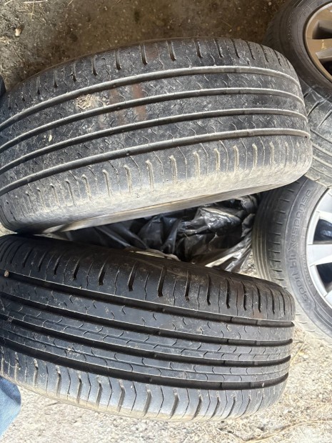 Gy�ri Renault  16" alufelni szett - csavartakar�kkal �s kulccsal!