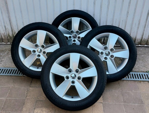 Gyári Skoda Ilias 16" alufelni 5x112