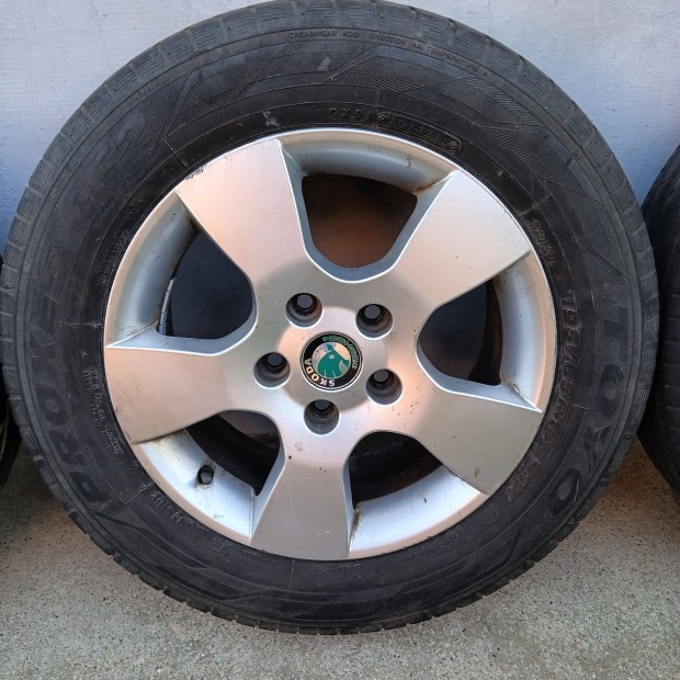 Gyári Skoda Octavia alufelni 5x112