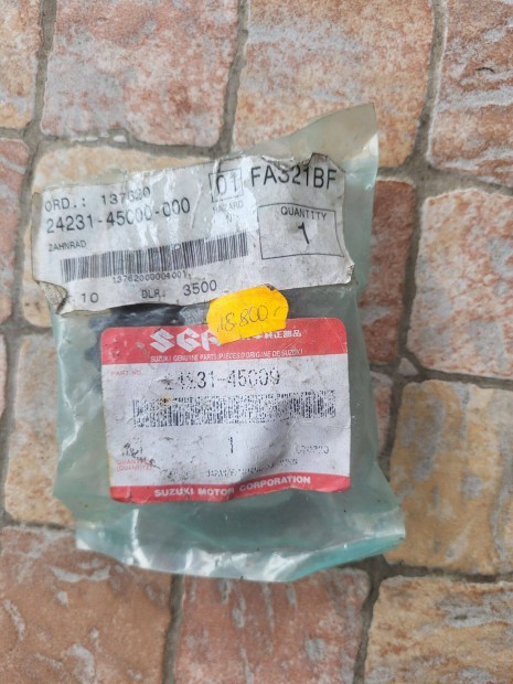 Gyri Suzuki 24231-45C00 VS800 intruder vlt fogaskerk