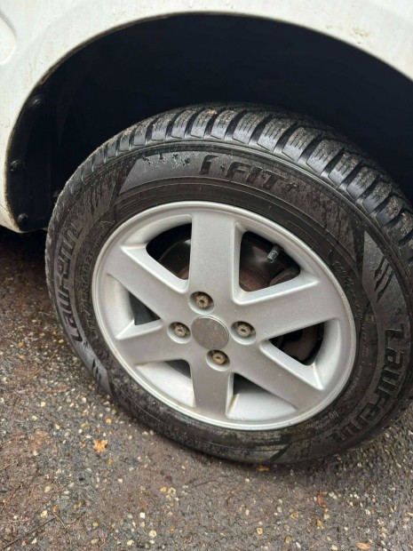 Gy�ri Suzuki Ignis Alufelni 14" Laufenn t�ligumival