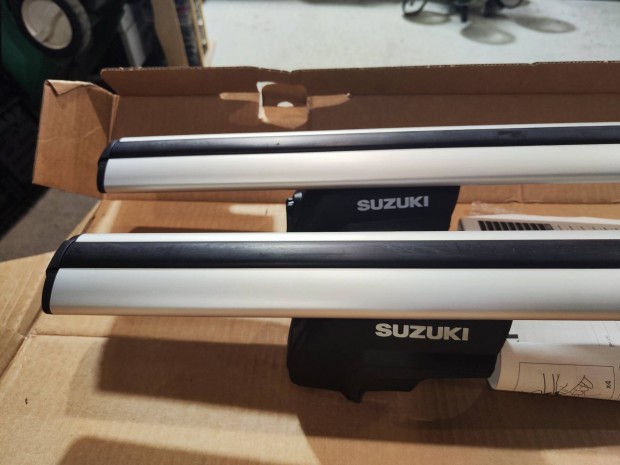 Gyári Suzuki SX4 S-cross tető csomagtartó