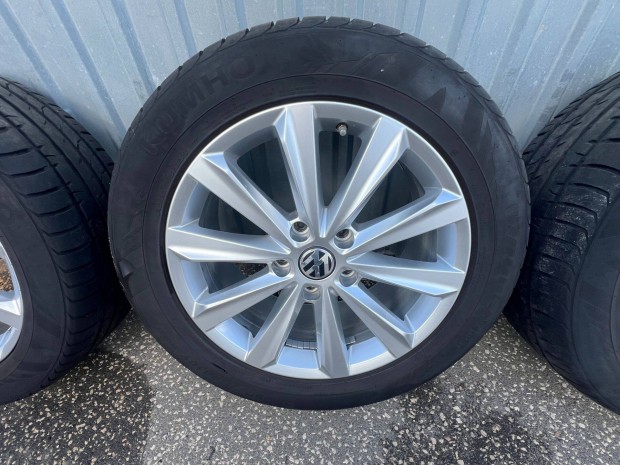 Gyári Touareg 7P ,19Coll alufelni 265/50R19 nyári gumikkal