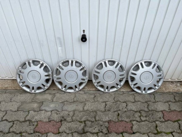 Gyri Toyota 13" disztrcsa garnitra
