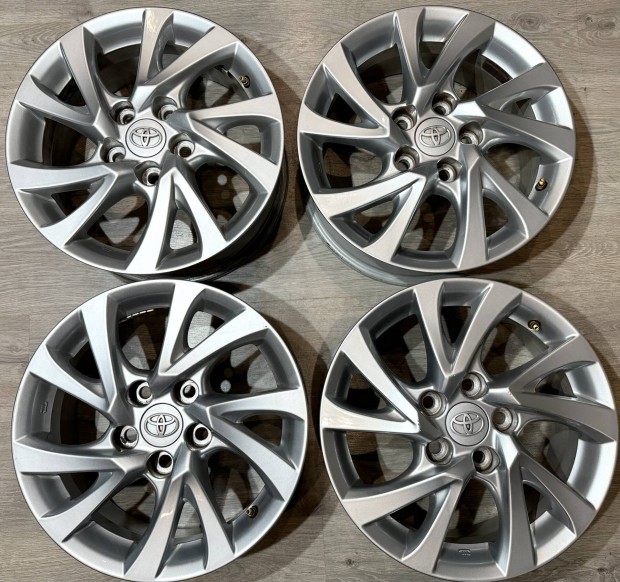 Gy�ri Toyota 16" alufelni Corolla / Auris - fut�s garanci�val