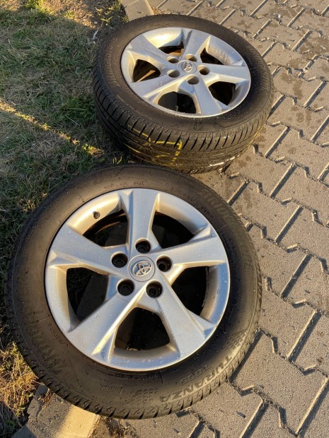 Gyri Toyota Corolla alufelni nyri gumikkal