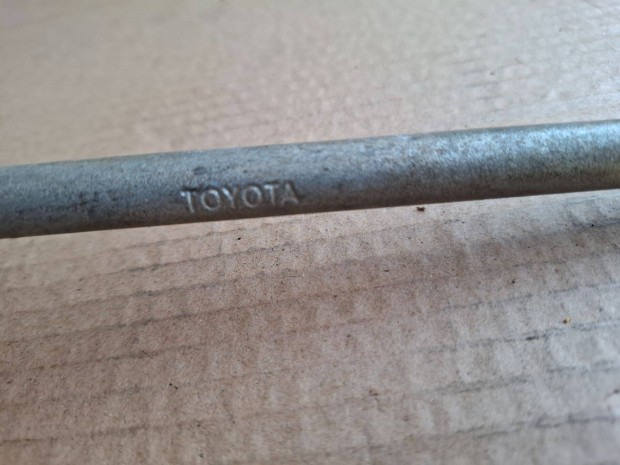 Gyári Toyota kerékkulcs 21mm