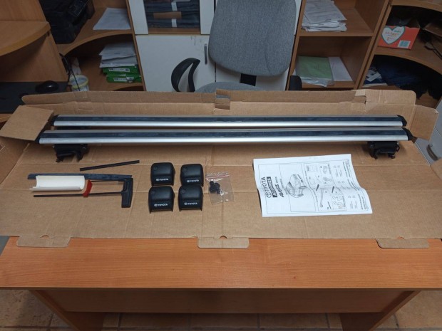 Gy�ri Toyota tet�csomagtart�