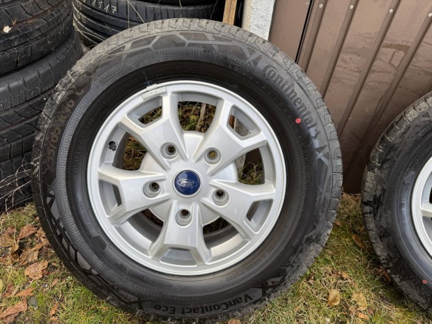 Gyri j Ford Transit Custom 235/65R16C Alufelniszett