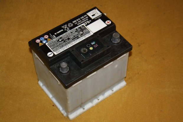 Gy�ri VAG 12V EFB+ Akkumul�tor 49Ah 680A