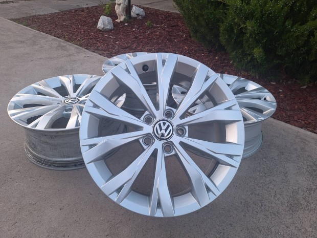 Gyári VW Passat Tiguan 5*112 R17 Montana alufelni. Golf Touran Sharan