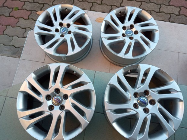 Gyri Volvo Alufelni Felni 17" 17 5x108 XC60 XC70 V70