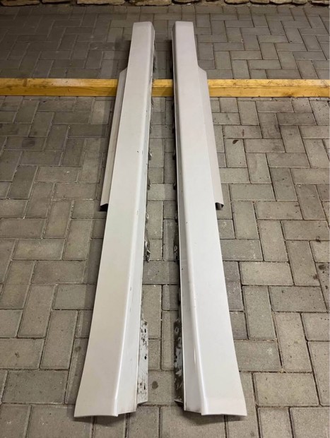 Gy�ri, BMW 4-es sorozat k�sz�b�k (F32-F33)