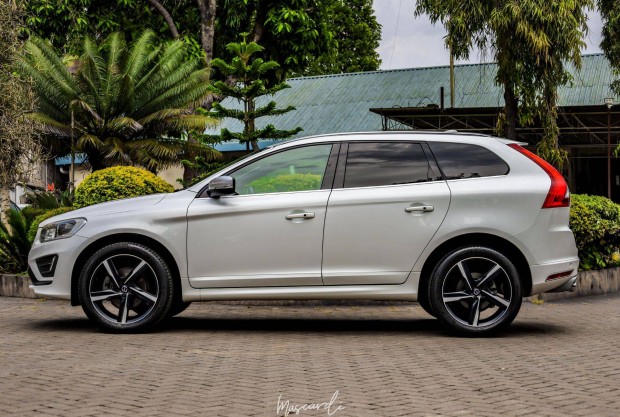 Gyári, vadonatúj, alumínium tetőcsomagtartó Volvo XC60 2008-2017-hez