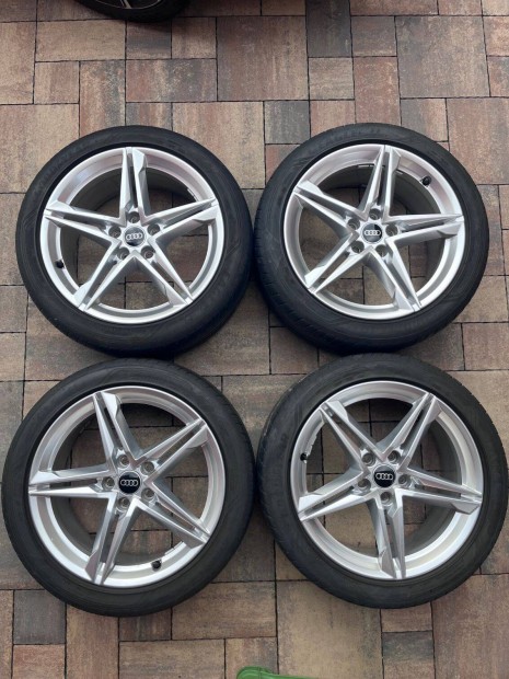 Gyári alufelni garnitúra Audi R18, 5x112