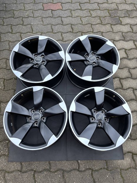 Gyari audi rotor 8x18 et46 5x112 alufelni garnitura