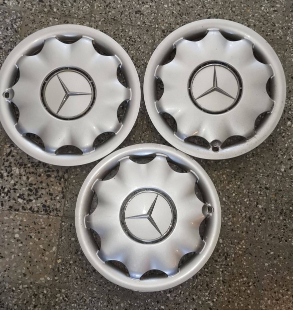 Gyri dsztrcsa Mercedes 15"