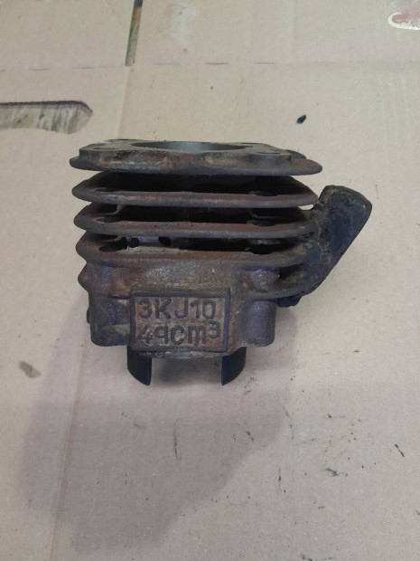 Gyri fekv Minarelli AC henger frva uj dug