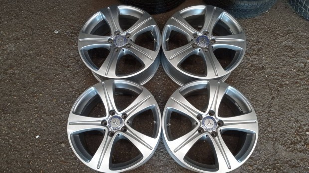 Gyári használt 5x112 lyukosztású 17 colos Mercedes szép állapotú alu