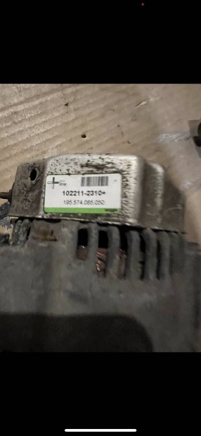 Gyári kis haszon generátor Dyna Toyota