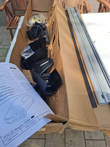 Gyári tetőcsomagtartó ford focus mk2
