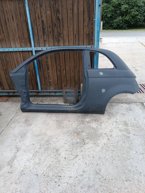 Gyri j Fiat 500 balos oldalfal elad