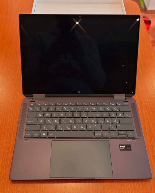 Gyri j HP Spectre x360 2-in-1 Laptop