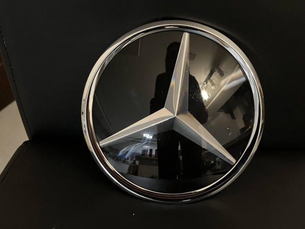 Gyri j Mercedes-benz ht dszrcs emblma