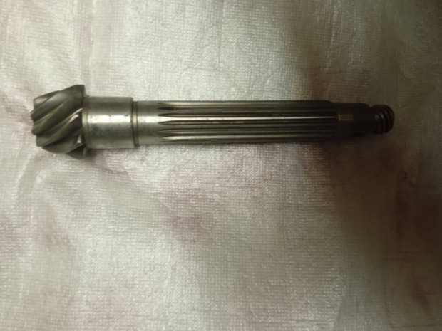 Gy�ri �j Wartburg 353 bordastengely