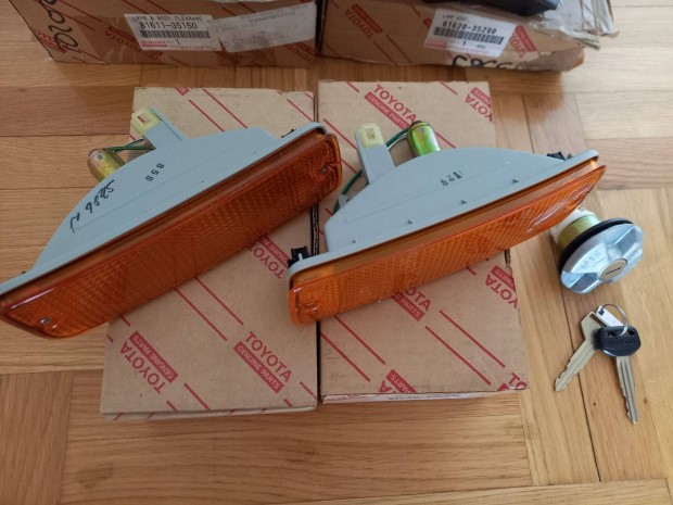 Gy�ri �j merevhidas Toyota Hilux index