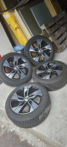 Gyári volvo v60 alufelni garn téli gumival eladó 5x108