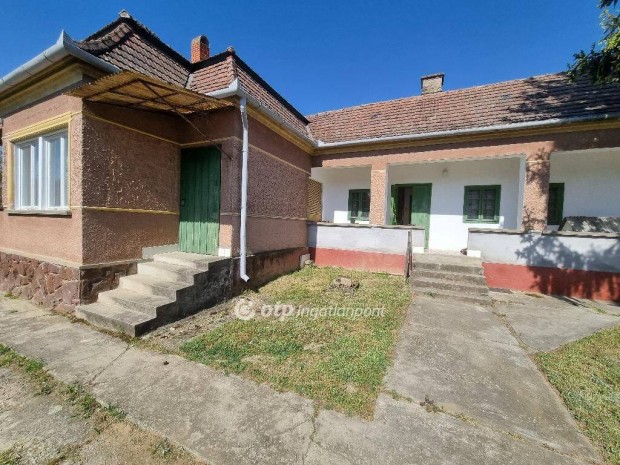 Gyarmat 5+0 szobás családi ház eladó