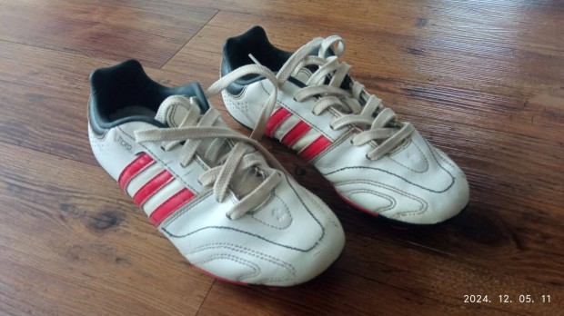 Gyerek Adidas 36-os stoplis focicip sportcip futballcip