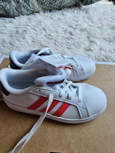 Gyerek adidas cip csak problt mint az j 31-es mret